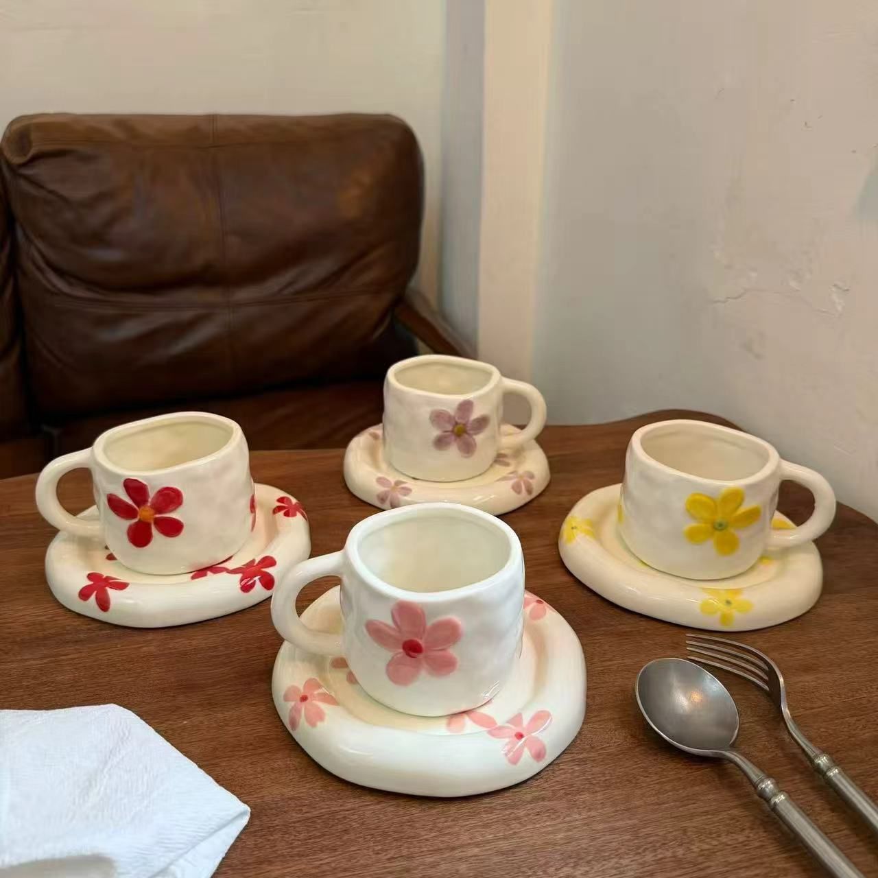 07. Daisy Flower Chunky Mug & Saucer Set