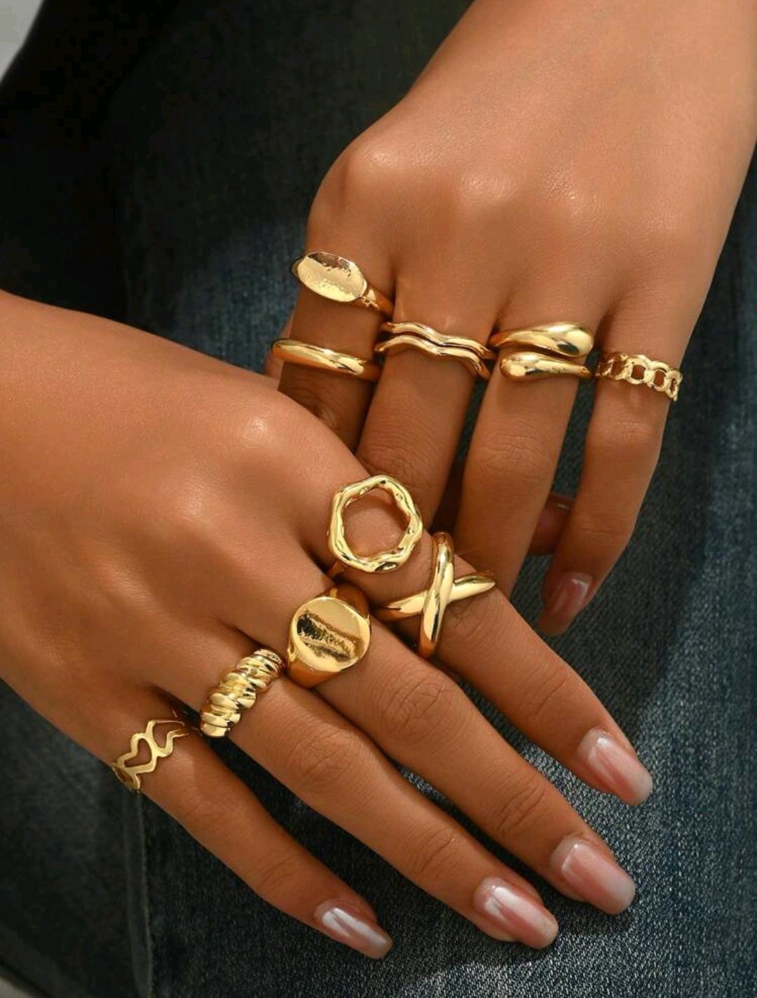 19. Gold Chunky Rings Collection (10 pcs)