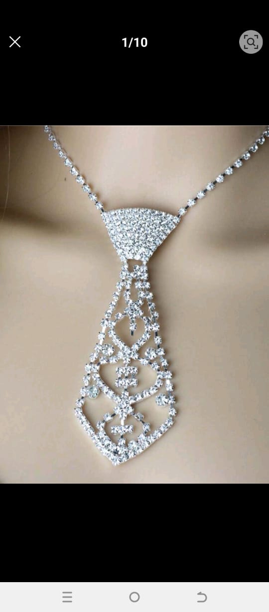 02. Crystal Rhinestone Tie Necklace